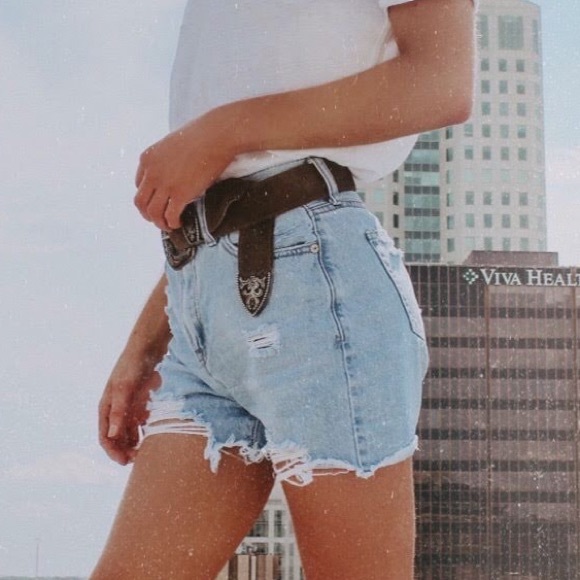 Umgee Denim Shorts - Picture 3 of 6